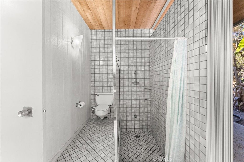 Image 29 of property listing at 1595 Cherokee Road, Corona, CA 92881
