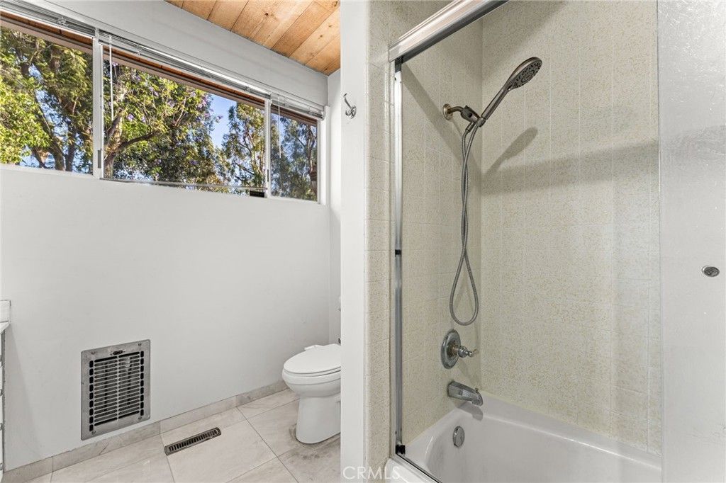 Image 46 of property listing at 1595 Cherokee Road, Corona, CA 92881