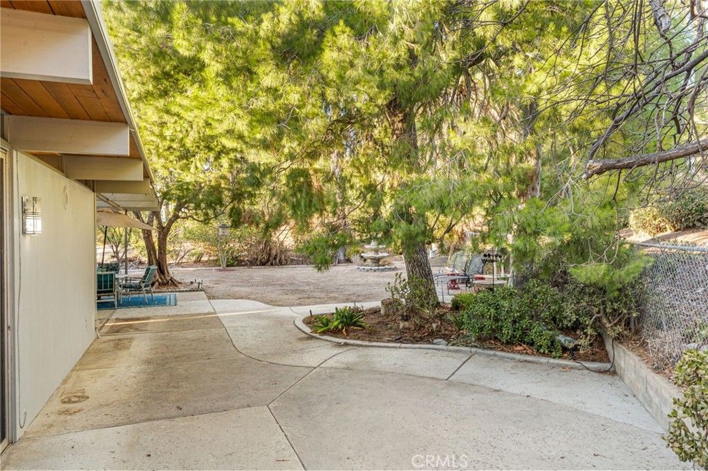 Image 50 of property listing at 1595 Cherokee Road, Corona, CA 92881