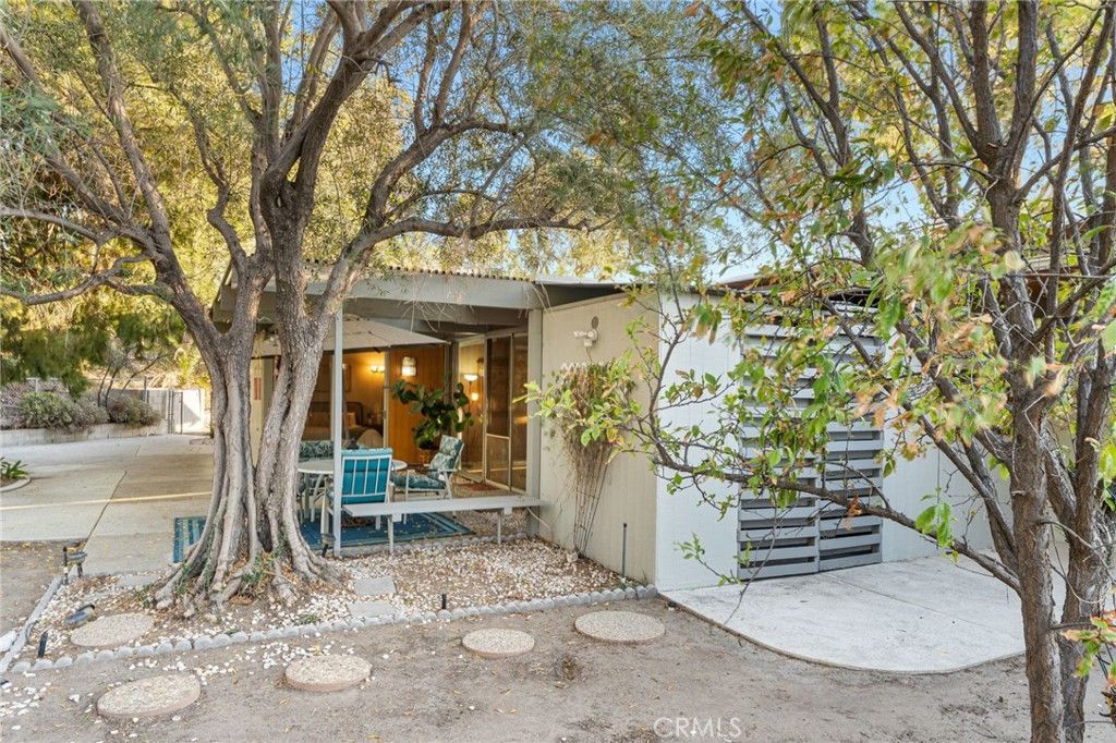 Image 53 of property listing at 1595 Cherokee Road, Corona, CA 92881