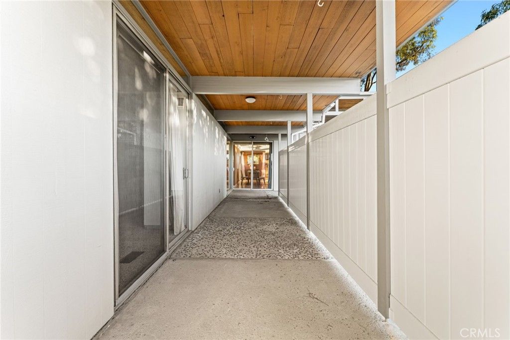 Image 56 of property listing at 1595 Cherokee Road, Corona, CA 92881