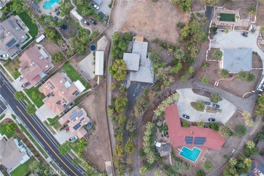 Image 62 of property listing at 1595 Cherokee Road, Corona, CA 92881