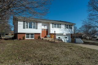 905 East Drake Street, Bolivar, MO 65613