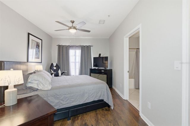 4345 BAYSIDE VILLAGE DRIVE 302, Tampa, FL 33615