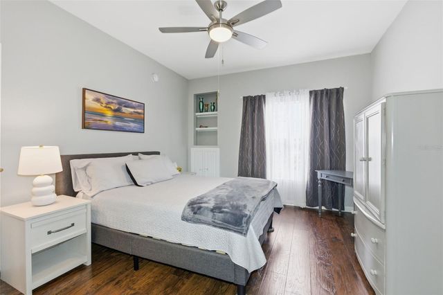 4345 BAYSIDE VILLAGE DRIVE 302, Tampa, FL 33615