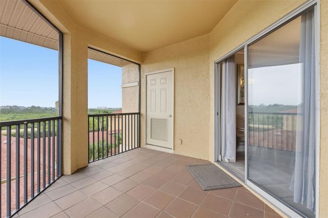 4345 BAYSIDE VILLAGE DRIVE 302, Tampa, FL 33615