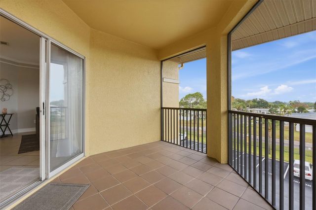 4345 BAYSIDE VILLAGE DRIVE 302, Tampa, FL 33615