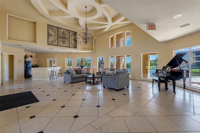 4345 BAYSIDE VILLAGE DRIVE 302, Tampa, FL 33615