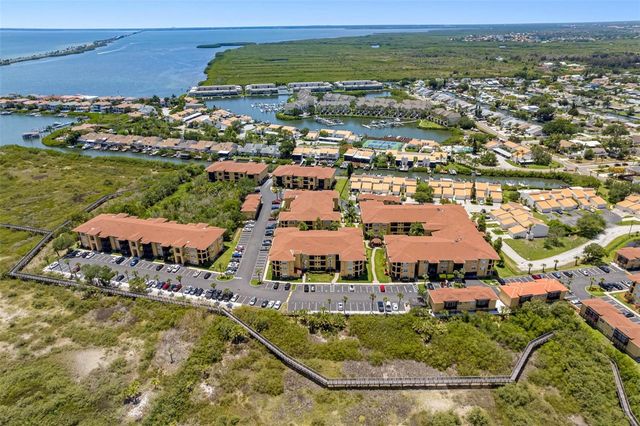 4345 BAYSIDE VILLAGE DRIVE 302, Tampa, FL 33615