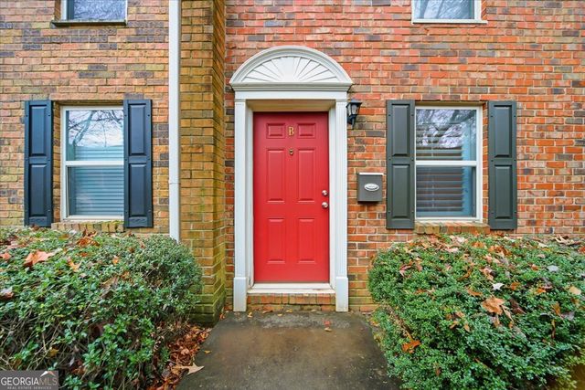 115 WINDING RIVER Drive UNIT B, Atlanta, GA 30350