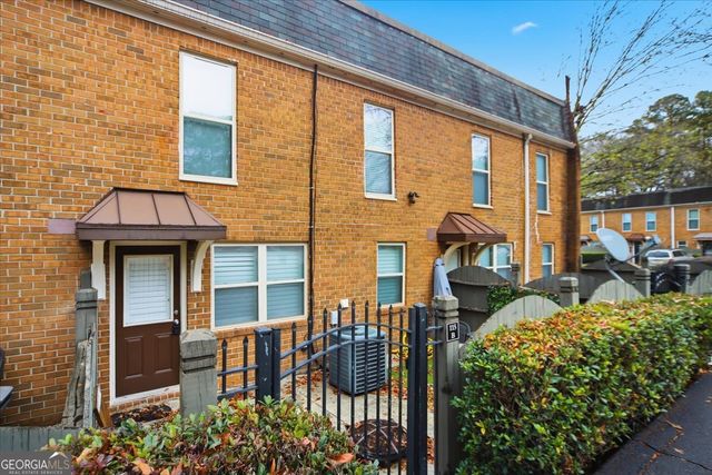 115 WINDING RIVER Drive UNIT B, Atlanta, GA 30350