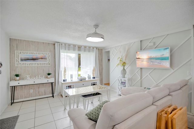 3913 MAGNOLIA POINTE LANE, Orlando, FL 32810