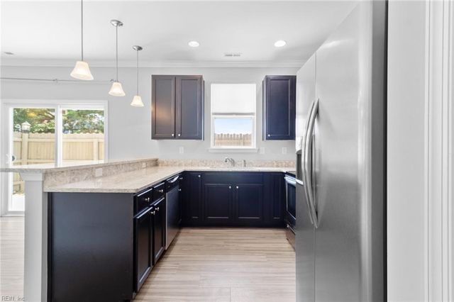 1676 Halesworth LN, Virginia Beach, VA 23456