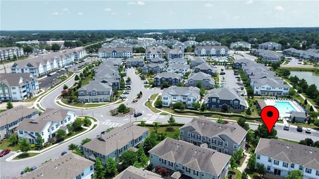 1676 Halesworth LN, Virginia Beach, VA 23456