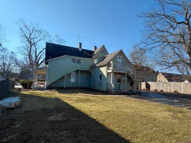 714 Glen Rock Avenue, Waukegan, IL 60085