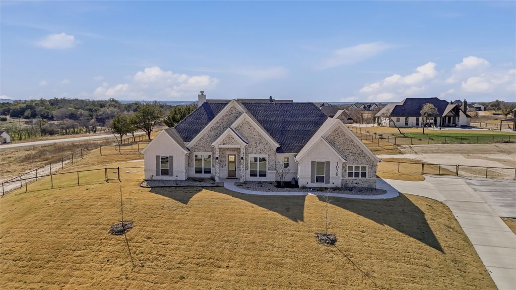 1038 Deer Island Court, Azle, TX 76020