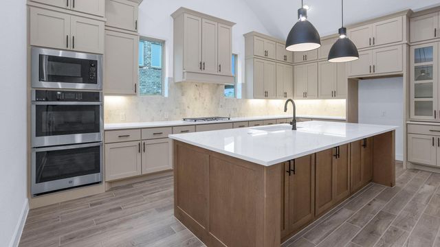 12226 Jacob Lane, Mont Belvieu, TX 77523