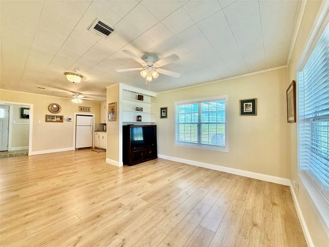 596 County Road 3425, Clifton, TX 76634