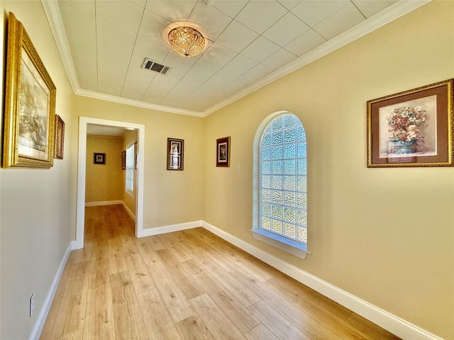 596 County Road 3425, Clifton, TX 76634