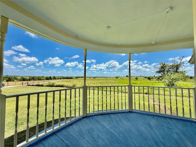 596 County Road 3425, Clifton, TX 76634