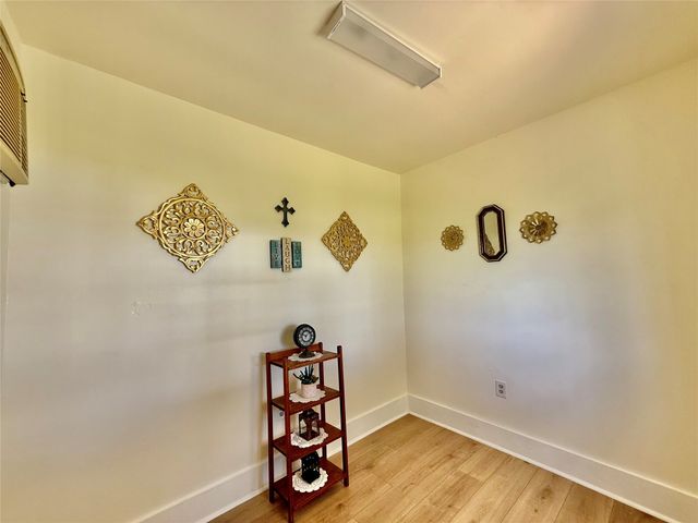 596 County Road 3425, Clifton, TX 76634