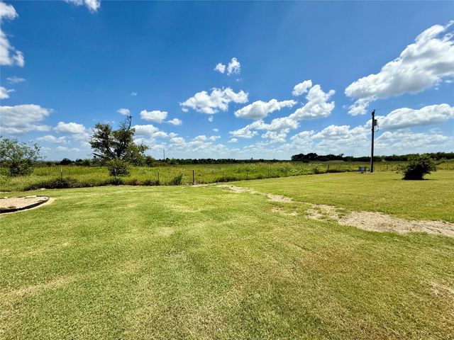 596 County Road 3425, Clifton, TX 76634
