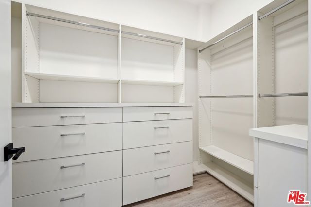 137 N Doheny Drive 3, West Hollywood, CA 90048