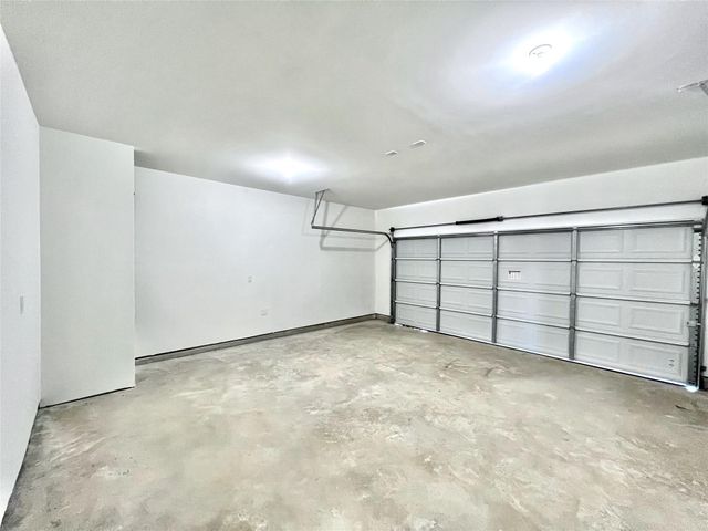 680 Amesbury Road, Conroe, TX 77316