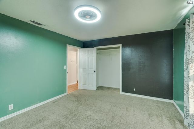 810 W BOIS DARC STREET, Henrietta, TX 76365