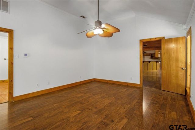 2040 Valleywood Trail, Holly Lake Ranch, TX 75765