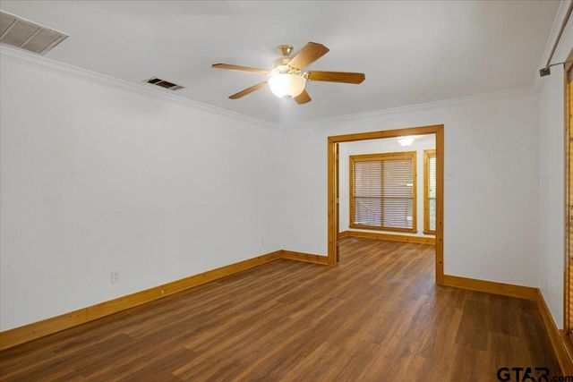 2040 Valleywood Trail, Holly Lake Ranch, TX 75765