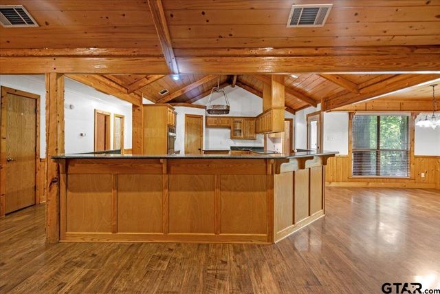 2040 Valleywood Trail, Holly Lake Ranch, TX 75765