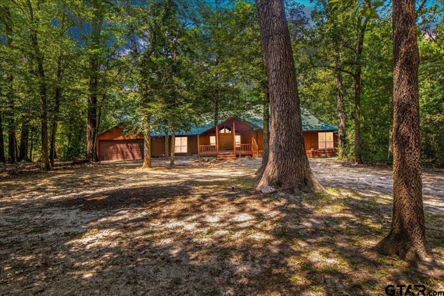 2040 Valleywood Trail, Holly Lake Ranch, TX 75765