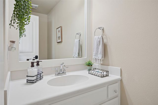 2409 Wiregrass Drive, Mckinney, TX 75071