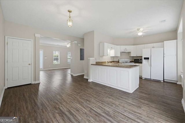 26 Hampton Drive, Cartersville, GA 30121