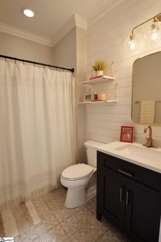 5 Thorncliff Court, Simpsonville, SC 29681