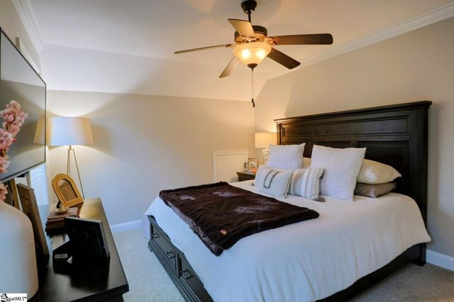 5 Thorncliff Court, Simpsonville, SC 29681