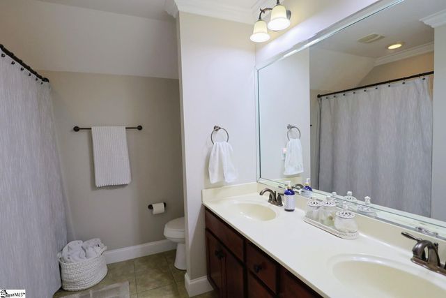 5 Thorncliff Court, Simpsonville, SC 29681