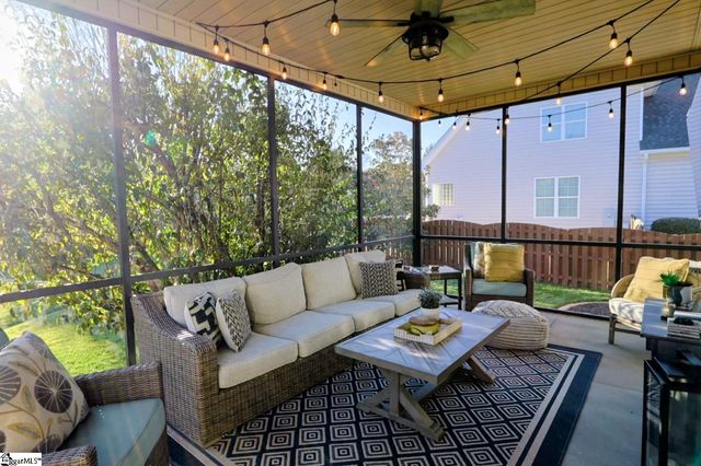 5 Thorncliff Court, Simpsonville, SC 29681