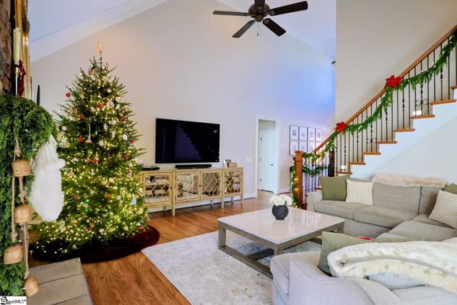 5 Thorncliff Court, Simpsonville, SC 29681