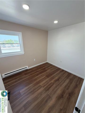 1136 West Washington Street, Allentown City, PA 18102
