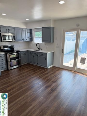 1136 West Washington Street, Allentown City, PA 18102