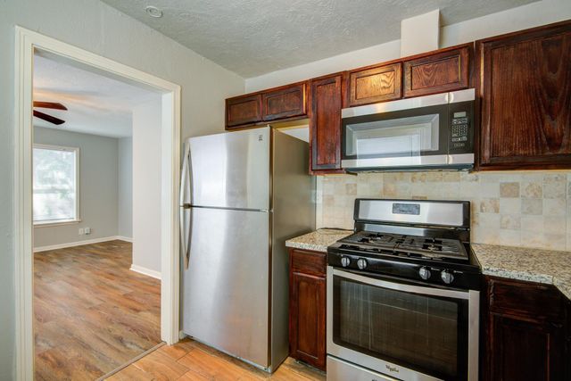 206 Frawley Street B, Houston, TX 77009