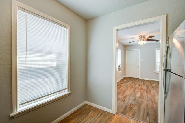 206 Frawley Street B, Houston, TX 77009