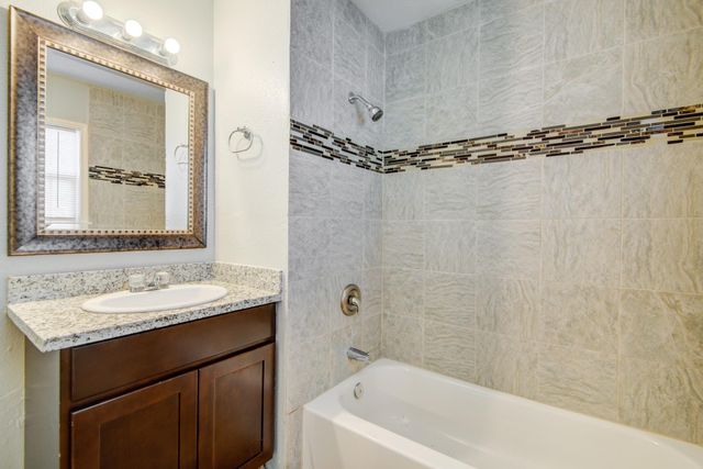 206 Frawley Street B, Houston, TX 77009