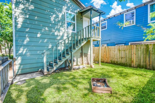 206 Frawley Street B, Houston, TX 77009