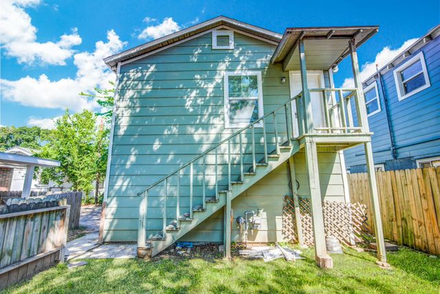 206 Frawley Street B, Houston, TX 77009