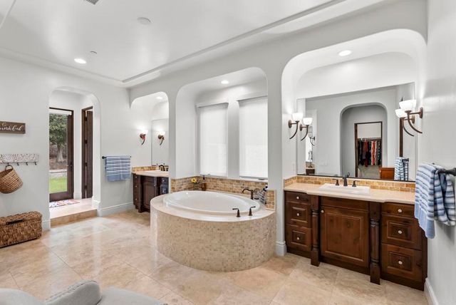 4229 Bridlewood Road, Fallbrook, CA 92028