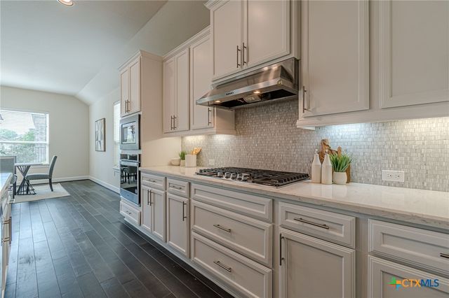 225 Jumping Laurel Street, San Marcos, TX 78666