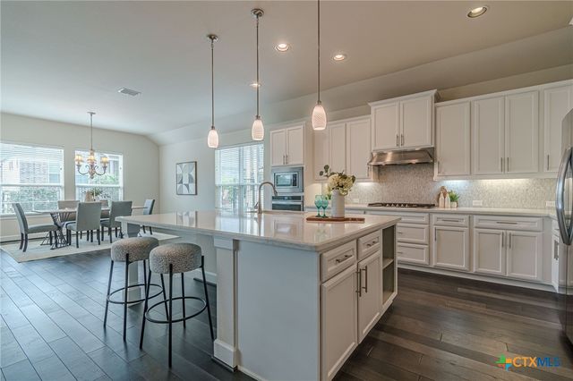 225 Jumping Laurel Street, San Marcos, TX 78666